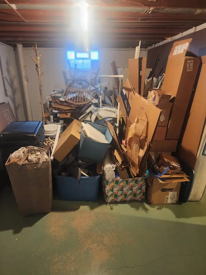 Roll-off dumpster container at job site for Cleanout Dumpster Rental in San Jacinto